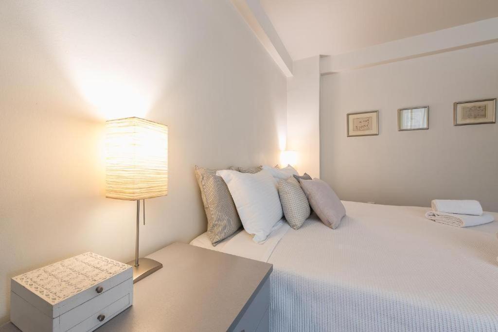 Апартаменты A Place 4 U Below Acropolis Афины Экстерьер фото